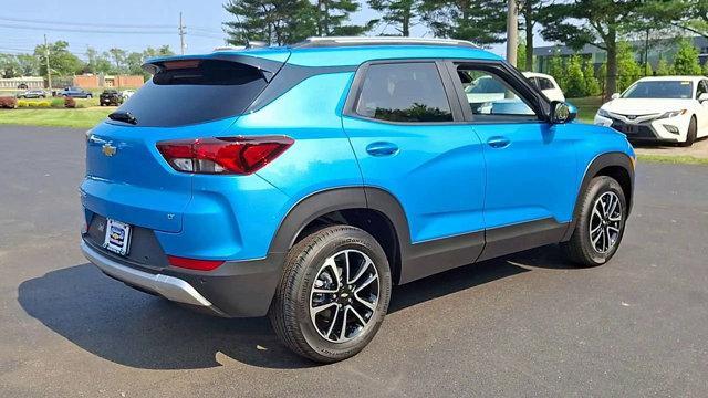 new 2025 Chevrolet TrailBlazer car, priced at $28,735