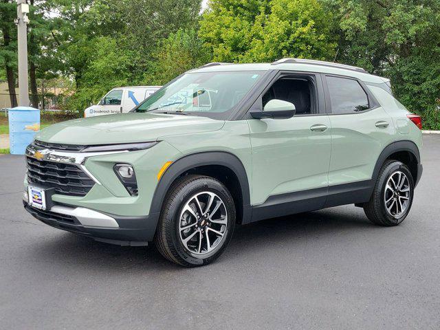 new 2025 Chevrolet TrailBlazer car, priced at $28,575