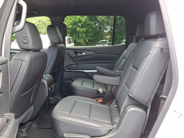 new 2025 Chevrolet Traverse car, priced at $40,999