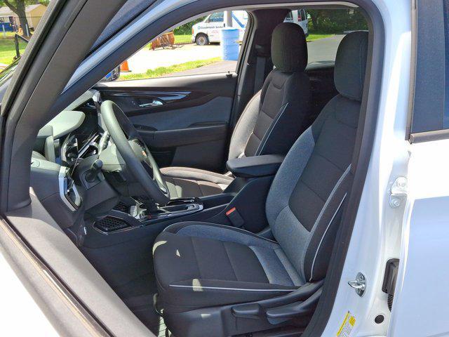 new 2025 Chevrolet TrailBlazer car, priced at $28,340