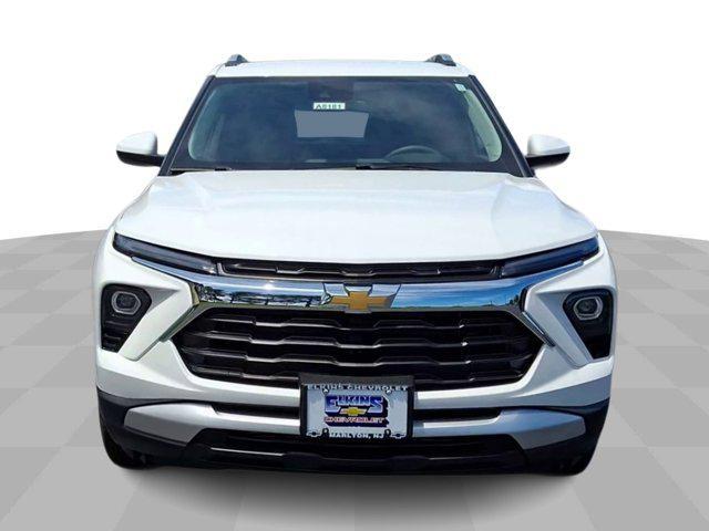 new 2025 Chevrolet TrailBlazer car, priced at $28,340