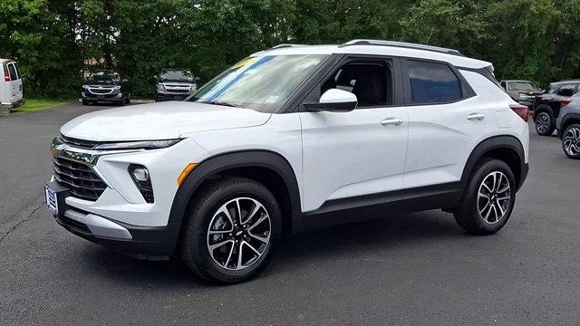 new 2025 Chevrolet TrailBlazer car, priced at $26,999