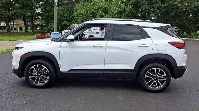 new 2025 Chevrolet TrailBlazer car, priced at $26,999