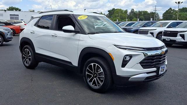 new 2025 Chevrolet TrailBlazer car, priced at $26,999