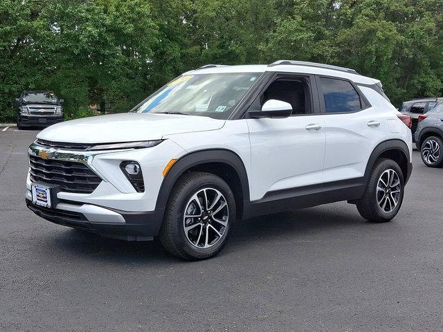 new 2025 Chevrolet TrailBlazer car, priced at $26,999