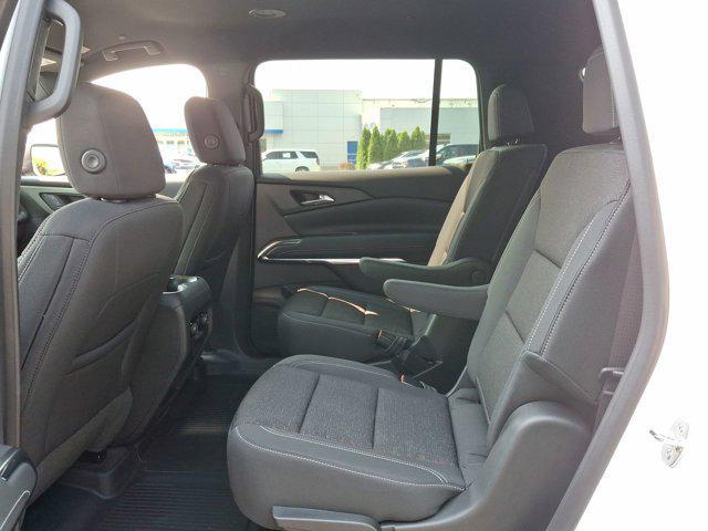 new 2025 Chevrolet Traverse car, priced at $42,545