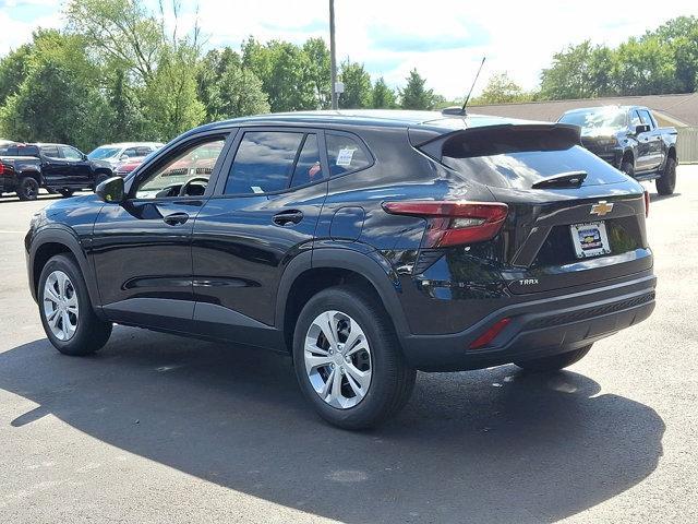 new 2025 Chevrolet Trax car, priced at $22,160