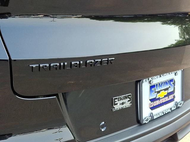 new 2025 Chevrolet TrailBlazer car, priced at $32,430