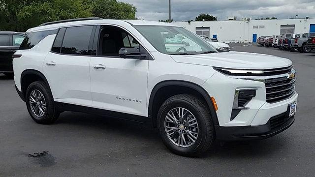 new 2024 Chevrolet Traverse car, priced at $43,670