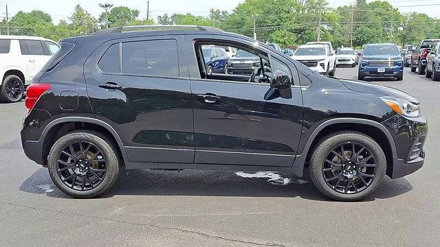 used 2022 Chevrolet Trax car, priced at $18,999