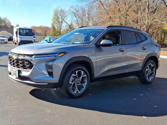 new 2025 Chevrolet Trax car, priced at $23,345