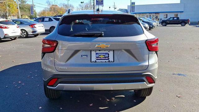 new 2025 Chevrolet Trax car, priced at $23,345