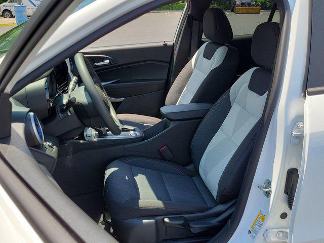new 2025 Chevrolet Trax car, priced at $23,160