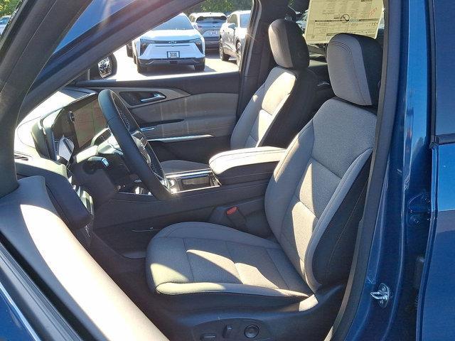 new 2025 Chevrolet Traverse car, priced at $44,480