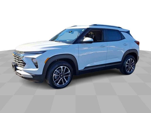 new 2025 Chevrolet TrailBlazer car, priced at $28,080