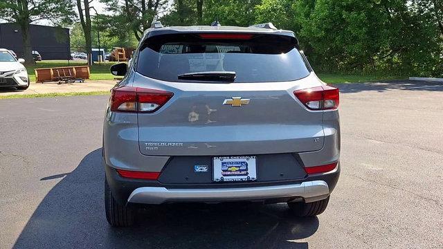 new 2025 Chevrolet TrailBlazer car, priced at $28,340