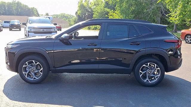 new 2025 Chevrolet Trax car, priced at $24,360