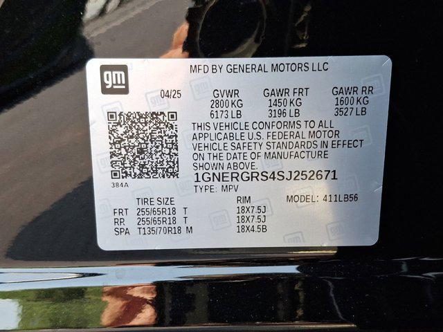new 2025 Chevrolet Traverse car, priced at $43,045