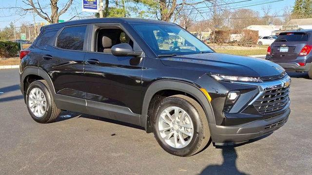 new 2025 Chevrolet TrailBlazer car, priced at $25,390