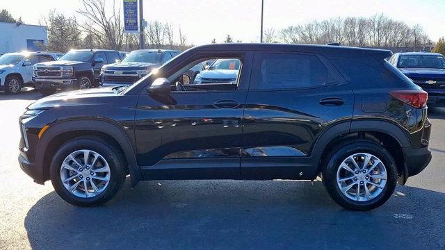 new 2025 Chevrolet TrailBlazer car, priced at $25,390