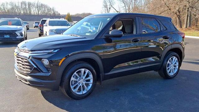 new 2025 Chevrolet TrailBlazer car, priced at $25,390