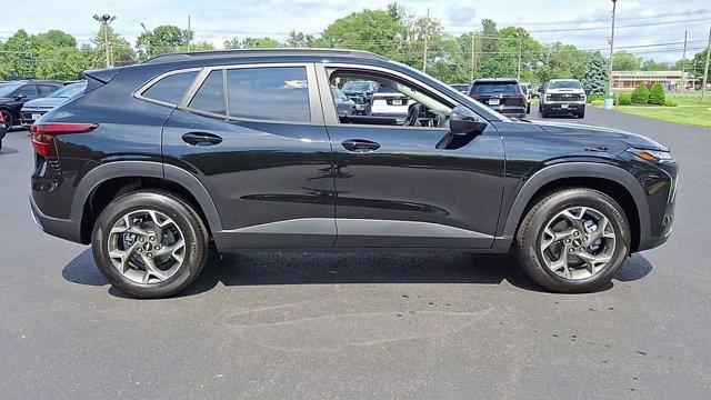 new 2025 Chevrolet Trax car, priced at $26,630