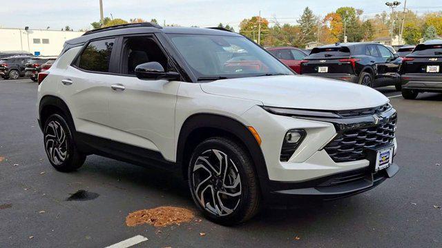 new 2025 Chevrolet TrailBlazer car, priced at $34,820