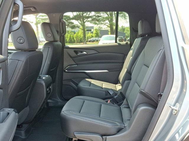 new 2025 Chevrolet Traverse car, priced at $44,045