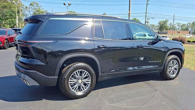 new 2026 Chevrolet Traverse car, priced at $43,120