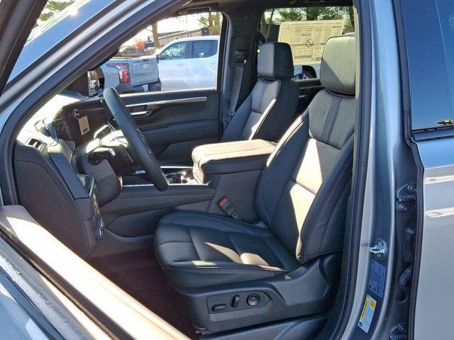 new 2025 Chevrolet Suburban car, priced at $78,625