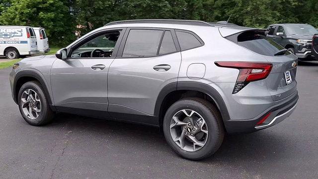 new 2025 Chevrolet Trax car, priced at $25,735
