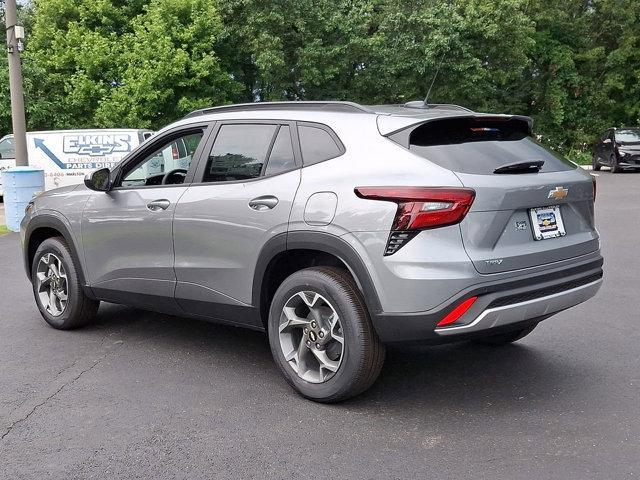 new 2025 Chevrolet Trax car, priced at $25,735