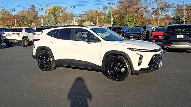 new 2025 Chevrolet Trax car, priced at $25,999