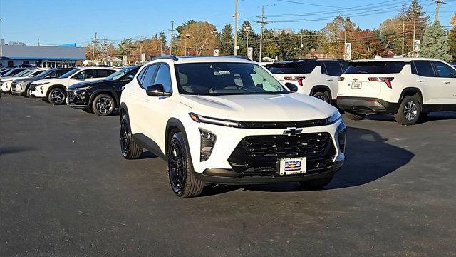 new 2025 Chevrolet Trax car, priced at $25,999