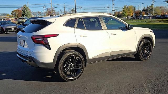 new 2025 Chevrolet Trax car, priced at $25,999