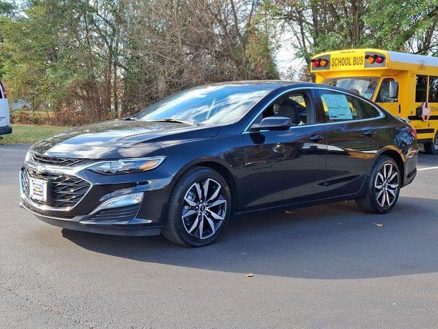 new 2025 Chevrolet Malibu car, priced at $28,195