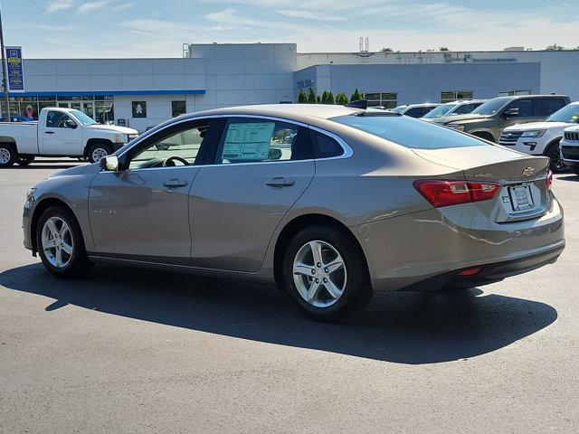 new 2025 Chevrolet Malibu car, priced at $27,070