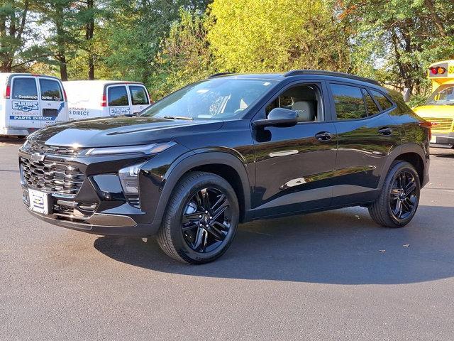 new 2025 Chevrolet Trax car, priced at $27,010