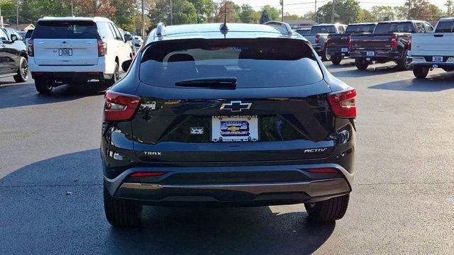 new 2025 Chevrolet Trax car, priced at $27,010