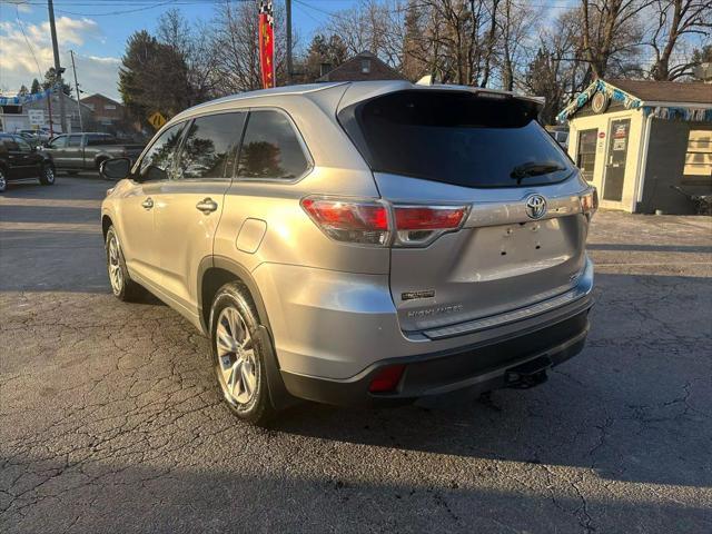 used 2015 Toyota Highlander car, priced at $16,995