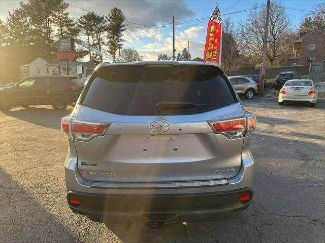 used 2015 Toyota Highlander car, priced at $16,995