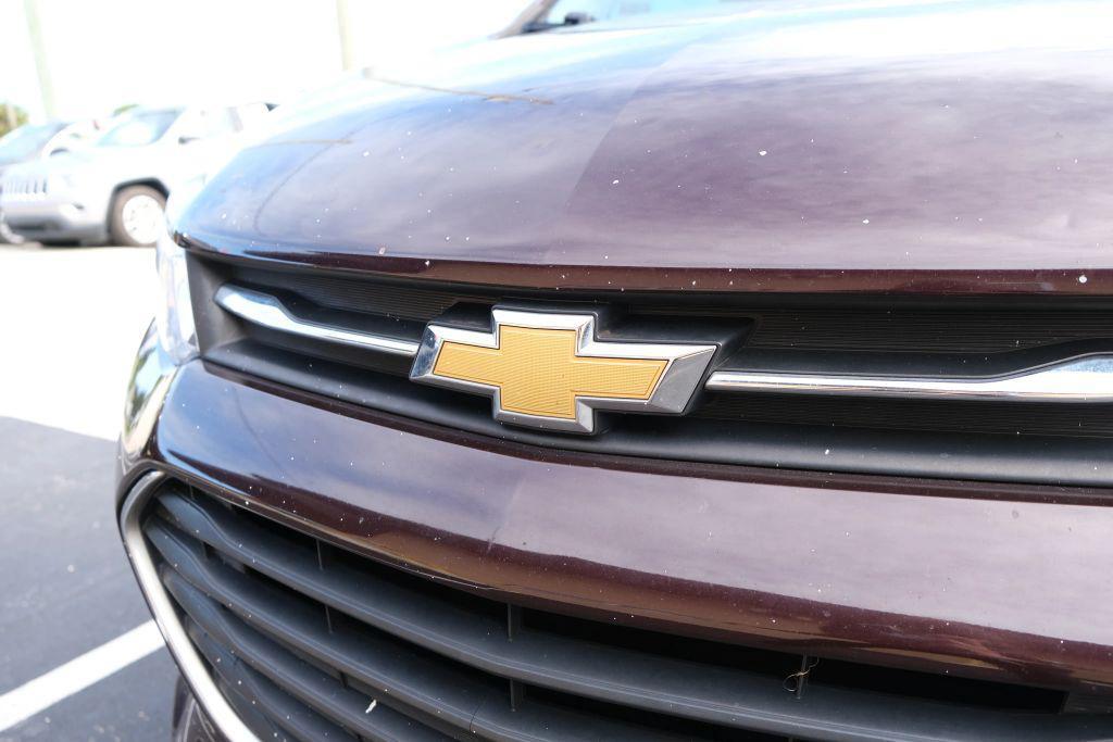 used 2020 Chevrolet Trax car, priced at $8,888