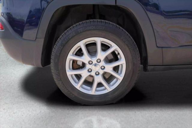 used 2014 Jeep Cherokee car, priced at $7,777