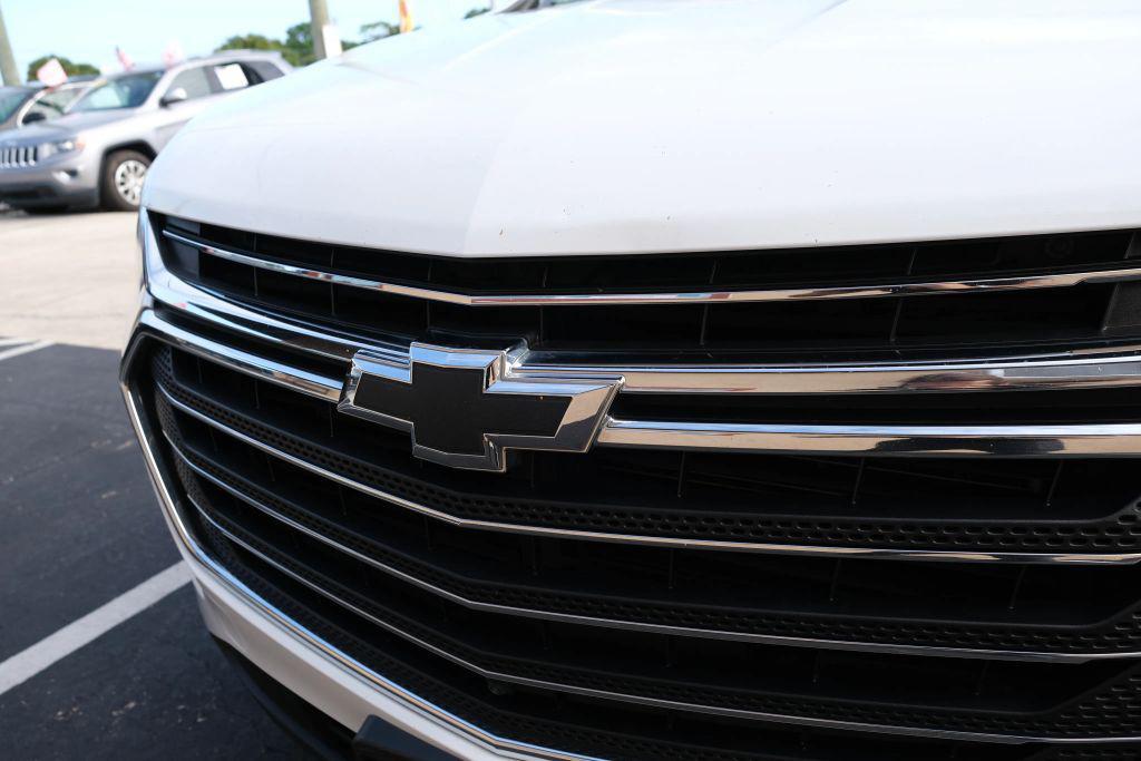 used 2018 Chevrolet Traverse car, priced at $14,555