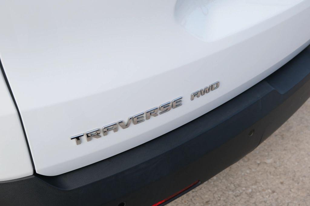 used 2018 Chevrolet Traverse car, priced at $14,555