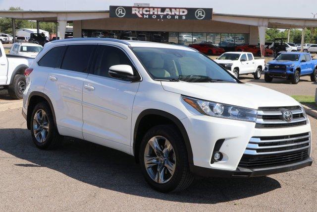 used 2019 Toyota Highlander car, priced at $27,274