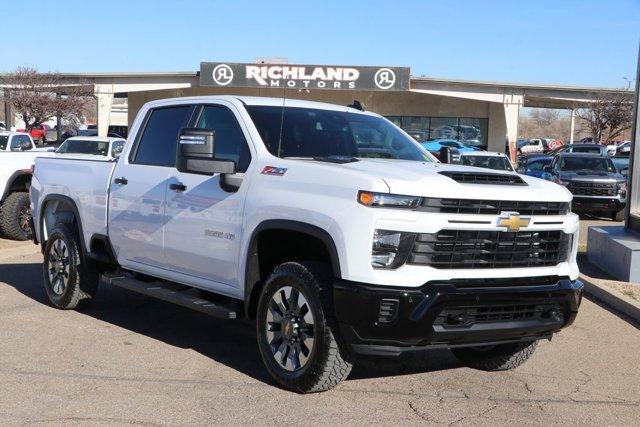 new 2025 Chevrolet Silverado 2500 car, priced at $68,975