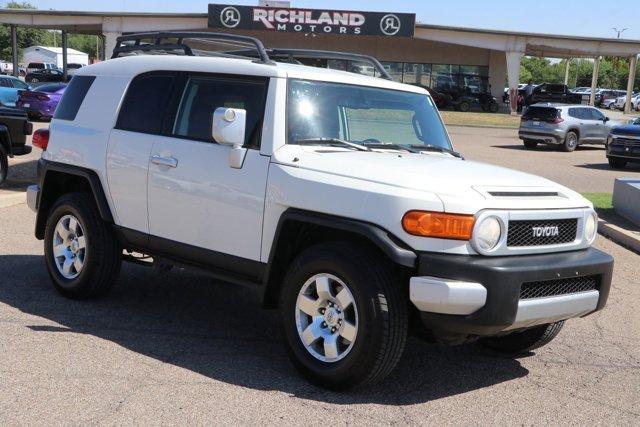 used 2010 Toyota FJ Cruiser car, priced at $15,994