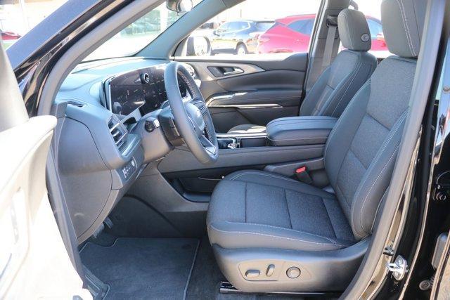 new 2026 Chevrolet Traverse car, priced at $41,118