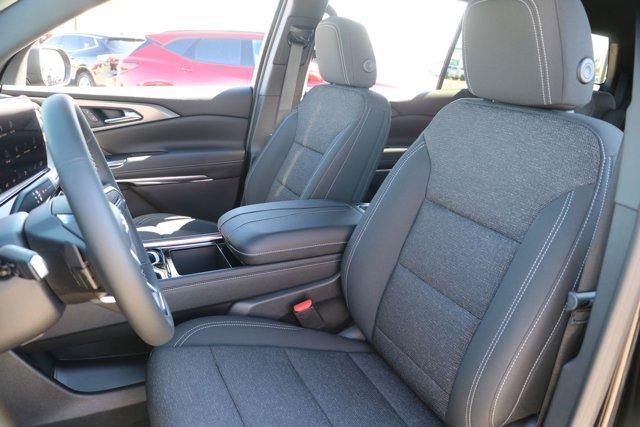 new 2026 Chevrolet Traverse car, priced at $41,118